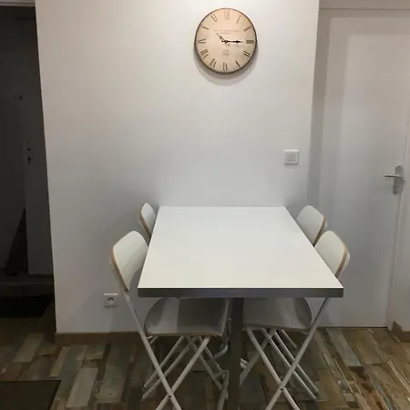 2 Pièces 25m2 1er G Appartement *